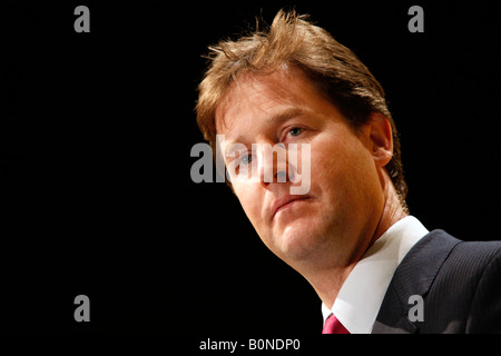 Nick Clegg MP, Führer der Liberaldemokraten und stellvertretender Ministerpräsident, Adressierung der liberale Demokrat-Frühjahrskonferenz Stockfoto