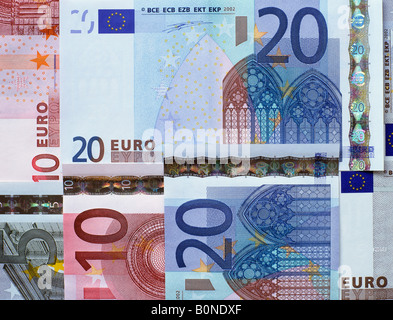 Euro-Banknoten in verschiedenen Stückelungen von Geld aus der Europäischen Union Eurozone in Nahaufnahme Stockfoto