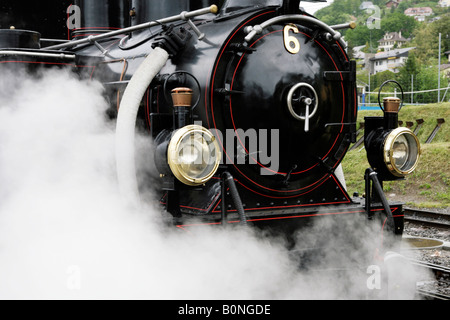 Über 100 Jahre alten Lokomotive identifizierter touristischen Schmalspur Dampflok in Blonay, Schweiz Stockfoto