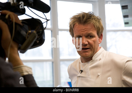 Vorbereitungen vor der Premiere von Gordon Ramsays neues Restaurant im Trianon Palace Hotel in Versailles, Frankreich 2008 Stockfoto