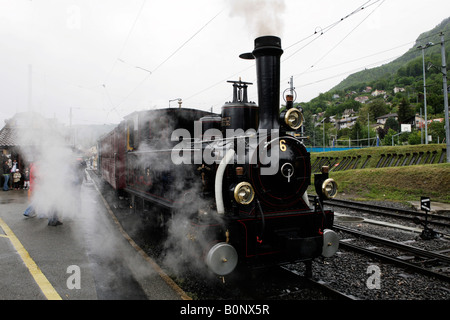 Über 100 Jahre alten Lokomotive identifizierter Tourist Schmalspur Dampflok in Blonay Schweiz Stockfoto