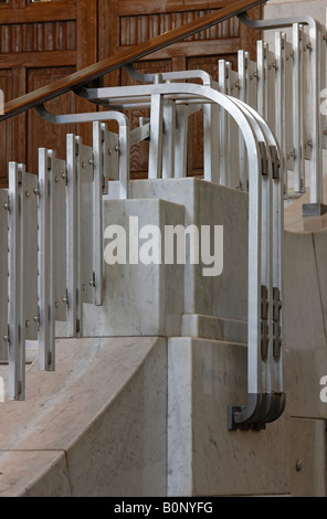 Wien, Postsparkassenamt (1904-1912) von Otto Wagner Erbaut, Treppe Zur Schalterhalle, Detail Stockfoto