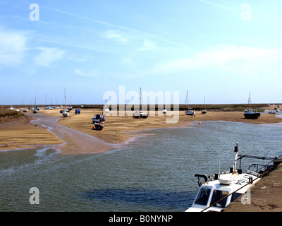 die Mündung bei Ebbe, Brunnen neben Meer, Norfolk, Großbritannien. Stockfoto