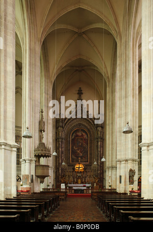 Wien, Minoritenkirche, Innenbereich Nach Osten Stockfoto