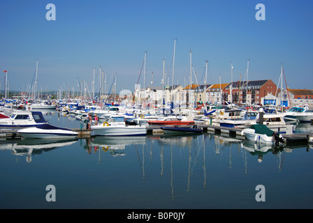 Blick auf den Yachthafen, Hafen von Weymouth, Weymouth, Dorset, England, Vereinigtes Königreich Stockfoto