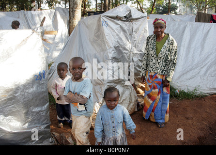 Kenianischen Flüchtlinge (Vertriebene = IDPs) an die Refugee Camp Riruta in Nairobi Stockfoto