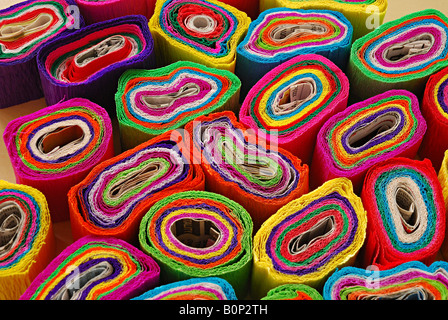 Krepp-Farbe-Papierrollen für Party, Halle und Zimmer Dekoration. Stockfoto