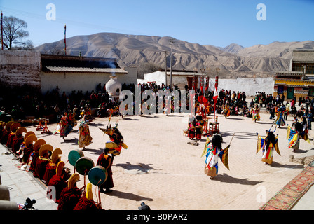 jedes Jahr traditionelle tibetische Buddhas Thangka-Festival in Tong Ren, Qinghai feiern. Stockfoto