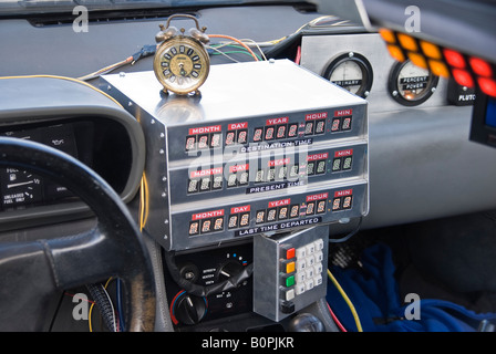 Im Inneren der Delorean Autos in den Back To The Future-Film-Filme verwendet. Stockfoto