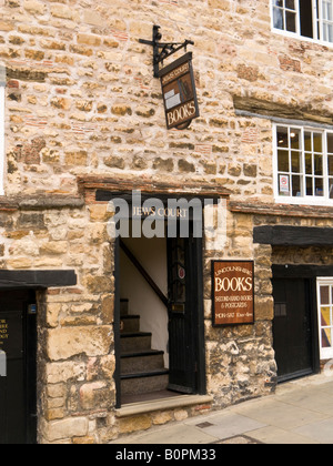 Juden-Gericht auf "Steile Hügel" im Lincoln UK Website einer antiken jüdischen Synagoge jetzt eine Buchhandlung Stockfoto