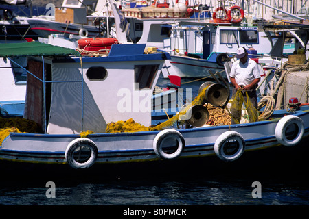 Griechenland, Nordosten der Ägäis, Fourni, Hafen, Fischerboot Stockfoto