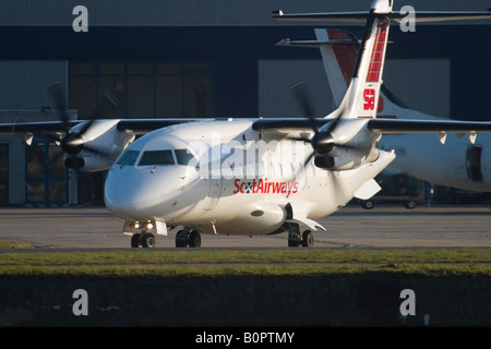 Scot Airways Dornier 328 Rollen am London City Airport, England, UK. Stockfoto