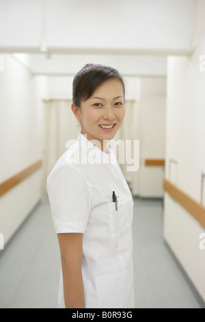Porträt der Ärztin im Krankenhaus Stockfoto