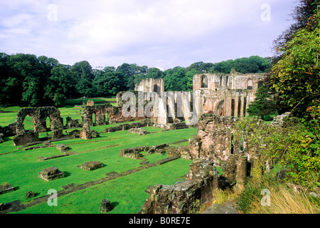 Furness Abbey Cumbria mittelalterliche Zisterzienser Kloster Ruinen England UK englische Architektur Kloster Geschichte Reise Tourismus Stockfoto