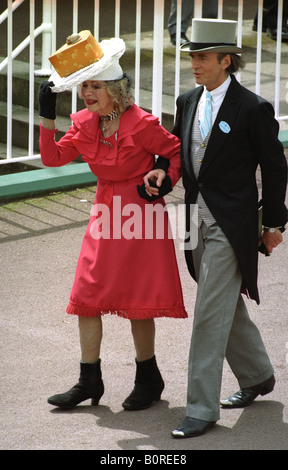 Gertrud Schilling und ihr Sohn David Shilling in Royal Ascot Damentag 1993 Stockfoto