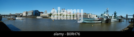 Panoramablick auf die Themse von Hay es Galleria am Südufer Stockfoto