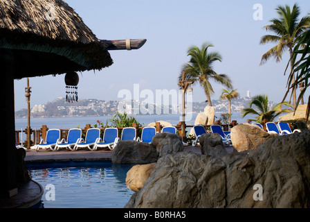 Hotelschwimmbad, Acapulco, Mexiko Stockfoto