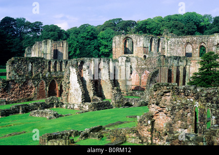 Furness Abbey Cumbria mittelalterliche Zisterzienser Kloster Ruinen England UK englische Architektur Kloster Geschichte Reise Tourismus Stockfoto