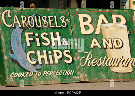 Melden Sie für Fish &amp; Chips, Strand von Brighton, UK Stockfoto