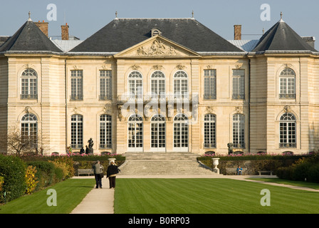 Das Rodin-Museum ist im und auf dem Gelände der ehemaligen Hotel Biron ein Herrenhaus aus dem 18. Jahrhundert untergebracht. Stockfoto