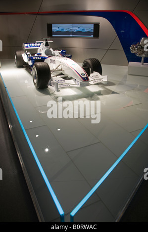 Ein BMW sauber F1 Rennwagen-Modell, das in der bayerischen Hauptstadt München ausgestellt wird. Deutschland Stockfoto