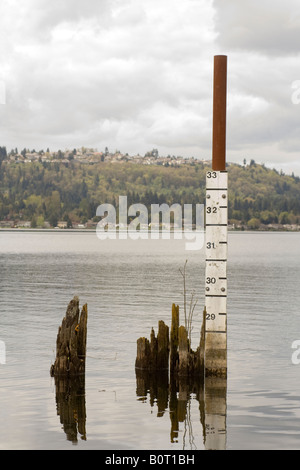 Tiefe Marker in Lake Sammamish Stockfoto