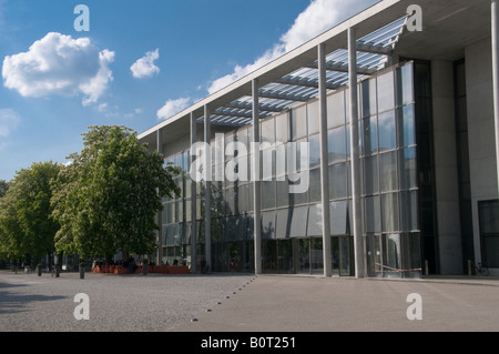 Außenseite des The Pinakothek der Moderne Museum für moderne Kunst in der Hauptstadt München Bayern Deutschland Stockfoto