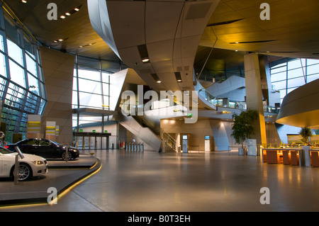 Innenraum des BMW-Museums in der bayerischen Landeshauptstadt München. Deutschland Stockfoto