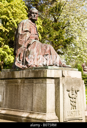 George Henry Paulin Statue von Joseph Lister, Kelvingrove Park, Glasgow, Schottland. Stockfoto