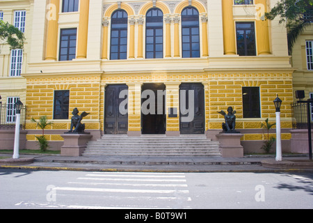 Eintritt in das Instituto Nacional. Republik von Panama in Mittelamerika Stockfoto