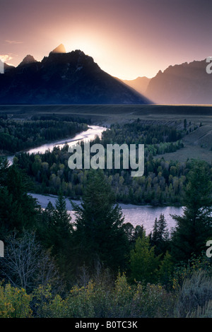 Sonnenuntergang über die Grand Teton Berge aus der Schlange River mit Blick auf den Grand Teton National Park in WYOMING Stockfoto
