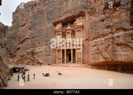 AL KHAZNEH TREASURY nabatäische Stadt Petra Jordan Arabia Stockfoto