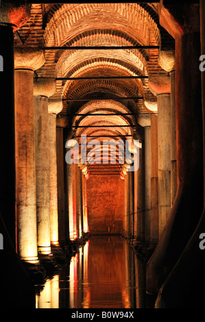 Basilika Zisterne, auch Yerebatan-Zisterne, 6. Jahrhundert, Istanbul, Türkei Stockfoto