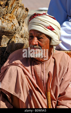 Porträt eines bärtigen Mannes omanischen, Nizwa, Oman, Naher Osten Stockfoto