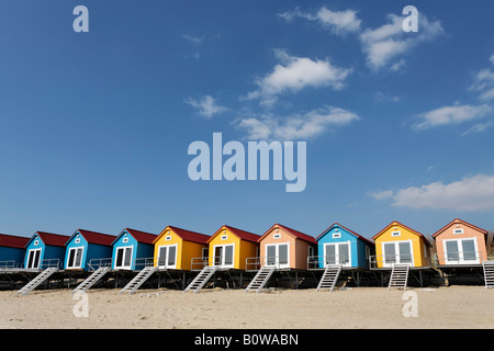 Bunte Strand Umkleidekabinen, Vlissingen, Walcheren, Zeeland, Niederlande Stockfoto