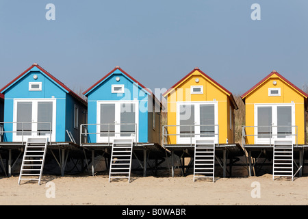 Bunte Strand Umkleidekabinen, Vlissingen, Walcheren, Zeeland, Niederlande Stockfoto