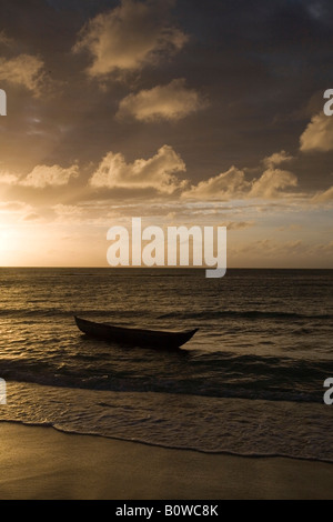 Abend Stimmung an einem Strand in Nosy Nato, Madagaskar, Afrika Stockfoto