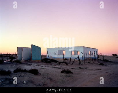 Baja California, Mexiko, Lateinamerika, einem verlassenen Gebäude in der Wüste Stockfoto