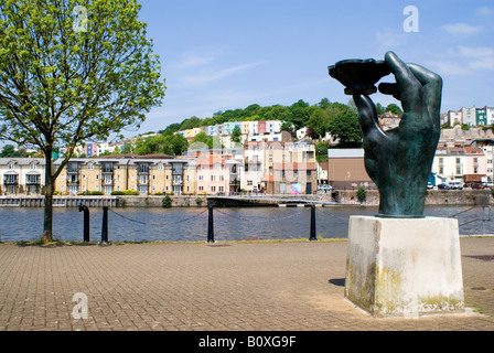 Hand der Flussgott von Vincent Woropay, Baltische Wharf, Floating Harbour, Bristol, England. Stockfoto