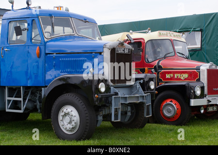 Scammell Junior Constuctor Wrecker und Wegelagerer LKW bei Smallwood Vintage Rally Cheshire England Großbritannien Stockfoto