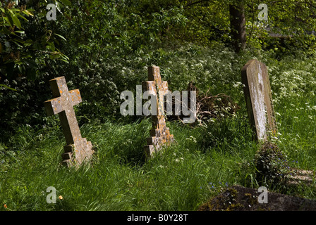 Viktorianische Friedhof in Thaxted Kirche Essex Großbritannien Großbritannien 2008 Stockfoto