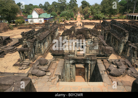 Der Khmer Tempel Bakong Teil 9thC Roluos Gruppe in der Nähe von Angkor Wat / Kambodscha Siem Reap Stockfoto