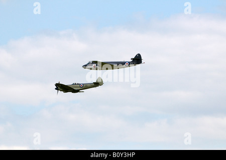 Hawker Sea Hawk Supermarine Seafire RN Frühling Duxford Airshow 2008 Stockfoto