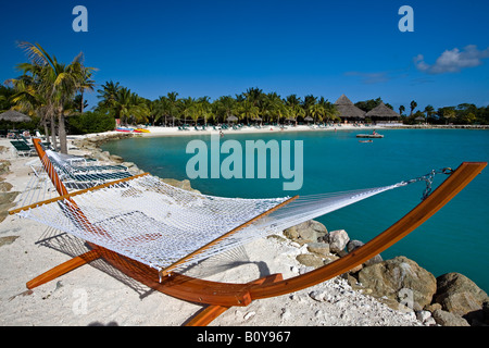 Hängematte am Strand Iguana Strand Renaissance Insel Aruba Stockfoto