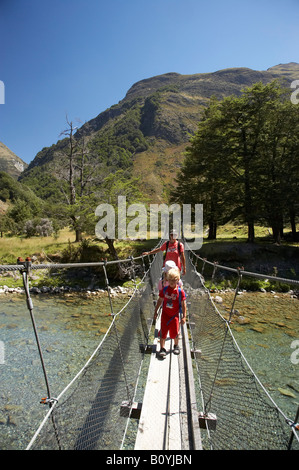 Drehbrücke über Caples Fluss Caples und Greenstone Täler in der Nähe von Lake Wakatipu Südinsel Neuseeland Stockfoto