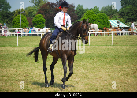 Pony Club Reiter, Royal Windsor Horse Show, Home Park, Windsor, Berkshire, England, Vereinigtes Königreich Stockfoto