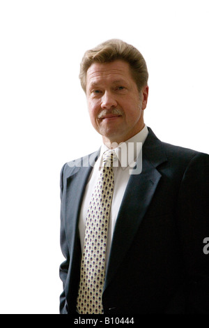 Mann, stehend mit guter Haltung. Stockfoto