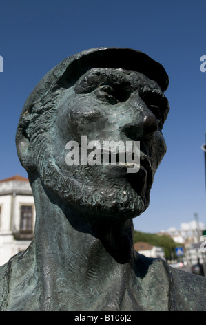 Fischer-Gesicht auf einer Statue in Povoa de Varzim, Portugal Stockfoto