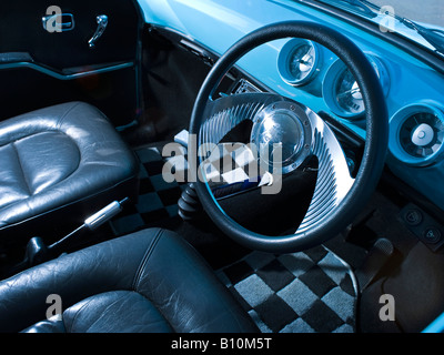 blauen Vw Volkswagen variant Bug Käfer Motor abgesenkt modifizierte gepimpte Kalk Hippie Hippie 1960s 1950s luftgekühlten V-dub Stockfoto