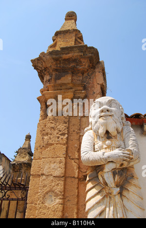 Alten Tore von Villa Palagonia, Piazza Garibaldi, Citta di Bagheria, Provinz Palermo, Sizilien, Italien Stockfoto